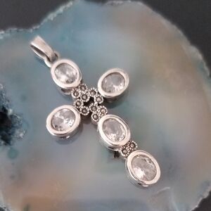 925 Silver Oval Zirconia & Marcasite Cross Pendant